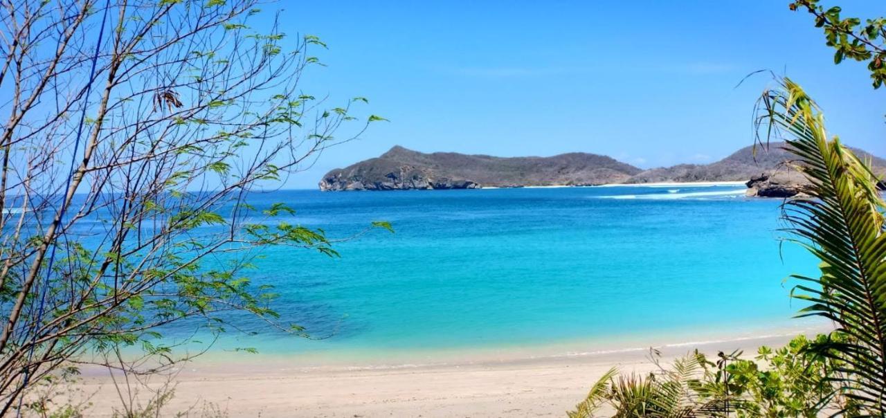 Castaway Surf Retreat 1 Ξενοδοχείο Sekongkang Εξωτερικό φωτογραφία